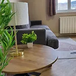 Appartement T2 Spacieux Idéalement Situé - 2 *